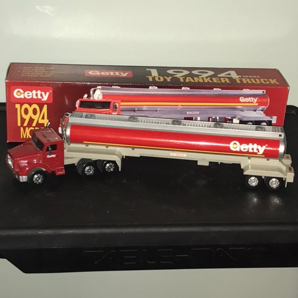 1994 GETTY TOY TANKER TRUCK